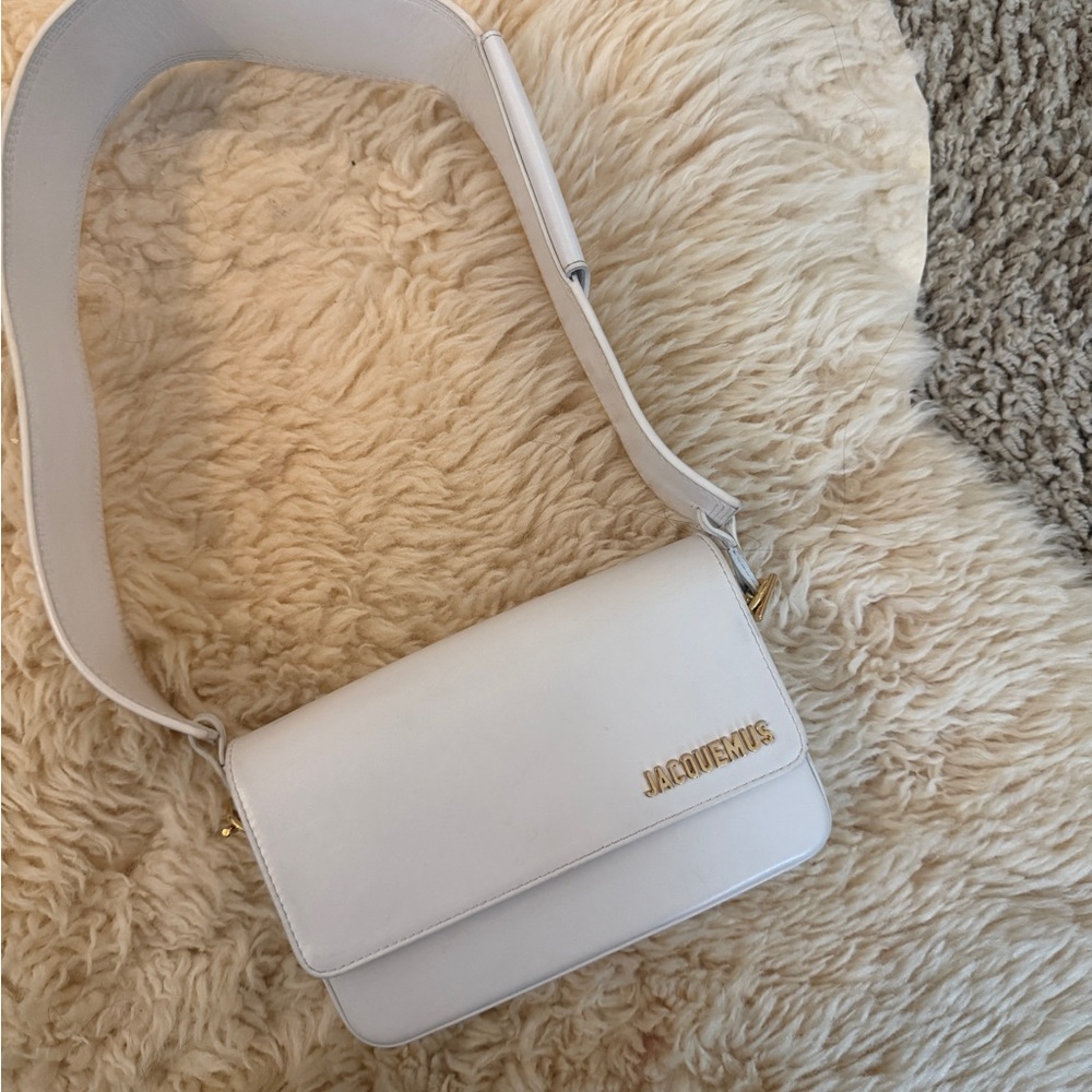 Jacquemus White and Gold Mini Bag with Flap Closure - Picture 4 of 10